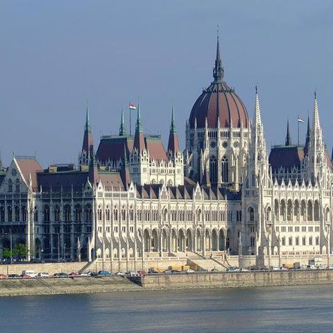 Bucureşti-Budapesta, una dintre cele mai frecvente confuzii făcute de turiştii britanici, potrivit revistei People