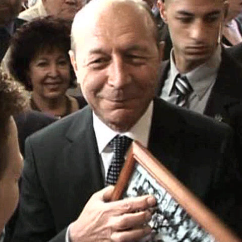 Traian Băsescu s-a întâlnit cu colegii din şcoala generală în Israel