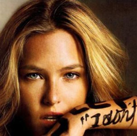 Bar Rafaeli, goală pentru Esquire