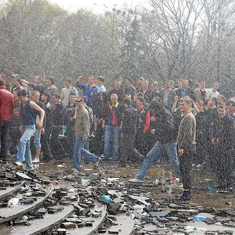 Comunistul Ţurcan mărturiseşte că a negociat cu protestatarii din 7 aprilie arborarea drapelului UE