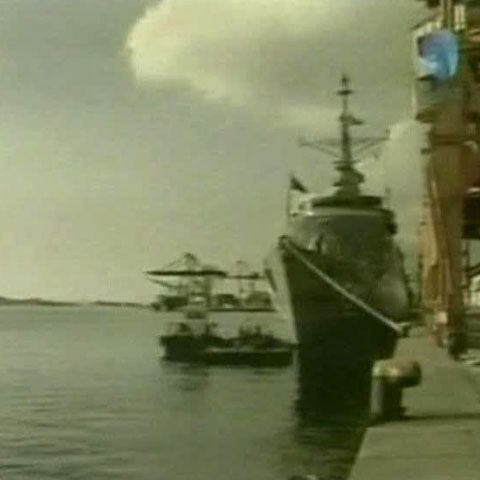 Operaţinea de căutare a avionului dispărut trece la faza navală