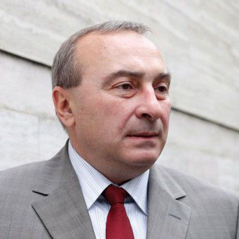 Navele militare Regina Maria şi Regele Ferdinand vor fi dotate cu cele mai noi echipamente de luptă