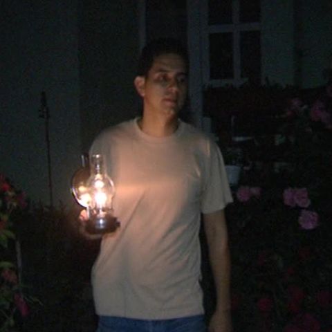 Mai multe familii din Chitila, dar şi din Capitală, nu au curent 