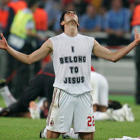 Reîncepe telenovela Kaka! Chelsea neagă oferta record pentru brazilian, Belusconi anunţă că luni se va decide totul