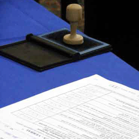 52% dintre români cred că alegerile sunt fraudate, potrivit unui sondaj comandat de Pro Democraţia