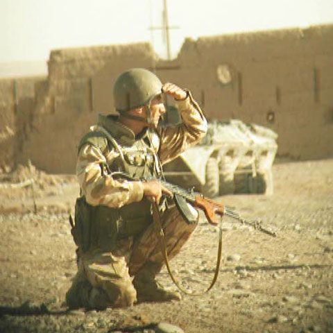 Băsescu: Este timpul ca firmele româneşti să vină în Irak şi să înlocuiască Armata