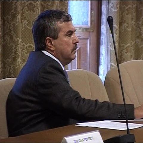 Nica ameninţă băncile cu impozitul "Robin Hood"