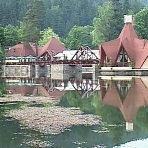 Tratament, odihnă, linişte şi peisaje, în staţiunea balneară Băile Tuşnad