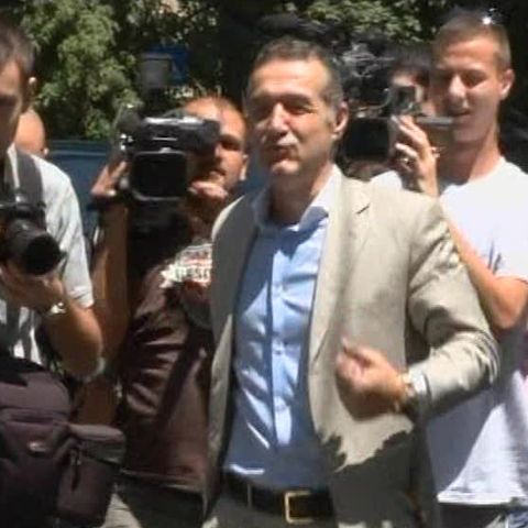Gigi Becali află, astăzi, dacă va putea pleca la Bruxelles 
