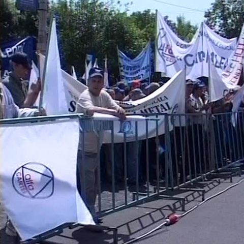 Confederaţia Cartel Alfa ameninţă că va declanşa greva generală 
