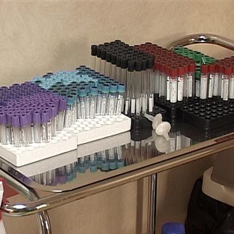 Costul unui set de analize la o clinică privată diferă de la un oraş la altul 