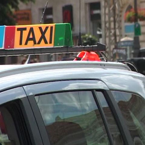 Un poliţist comunitar din Arad este acuzat de agresiune 