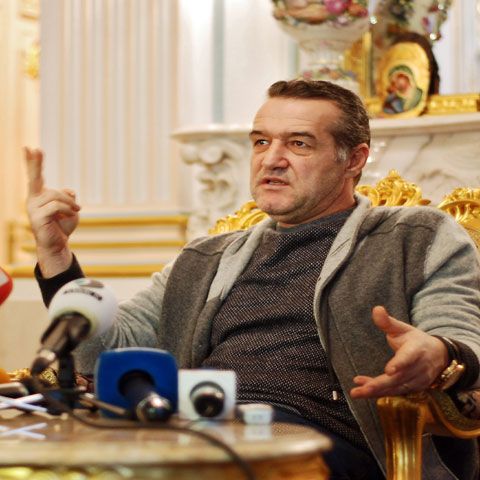 Becali atacă doi colegi europarlamentari: Pentru mine, Severin şi Stolojan sunt gândaci