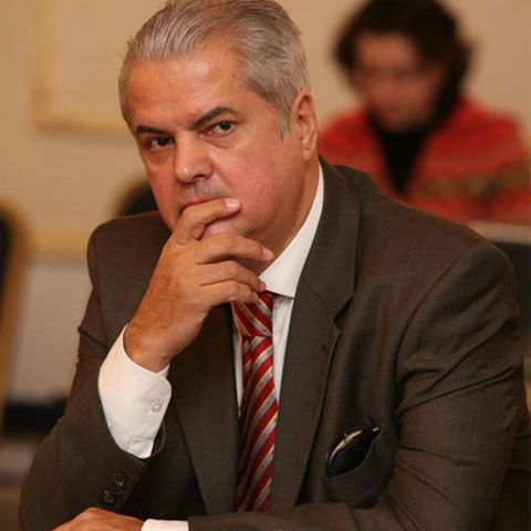 A. Năstase: În stilul actual, această coaliţie nu mai poate continua pe termen lung