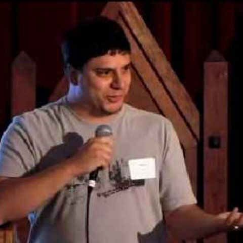 Bloggeri cunoscuţi se confruntă cu jurnalişti de top, posesori de blog