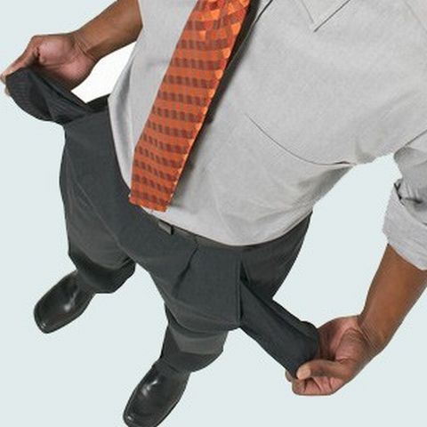 Veniturile a aproape jumătate dintre români suferă de pe urma crizei, potrivit unui studiu