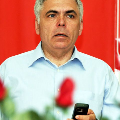 Adrian Severin: Socialiştii europeni nu susţin candidatura lui Barroso