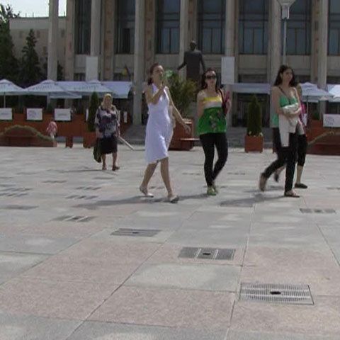 Primăria Bacău a plătit 200.000 de lei pentru o fântână arteziană care nu funcţionează 