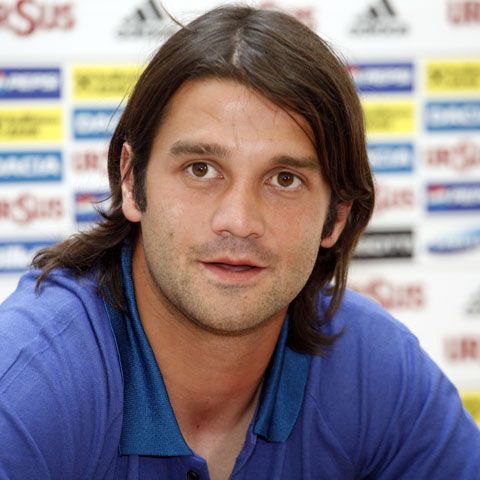 Chivu spune că în România "totul e făcut în dezavantajul fotbaliştilor şi în avantajul patronilor"
