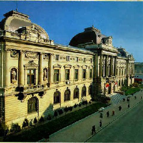 Investiţiile străine directe în România au scăzut cu 44,4% în primele 4 luni, la 2,05 miliarde euro