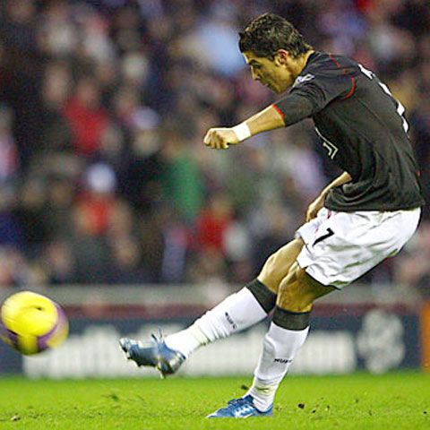 Ronaldo va deveni la Real Madrid cel mai bine plătit jucător din lume! Vezi aici cât va fi salariul anual al portughezului