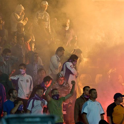 FC Timişoara va avea stadionul suspendat patru meciuri. Iancu: Este un abuz!