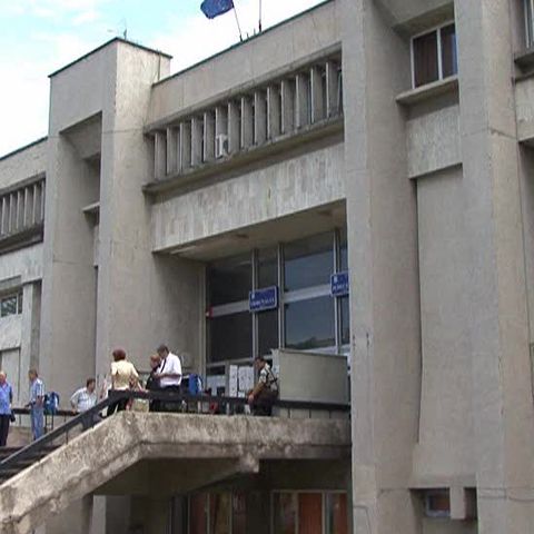 Prefectura Argeş nu mai are bani pentru timbre judiciare 
