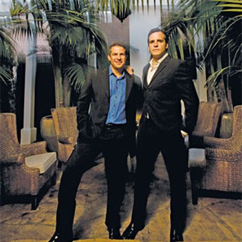  Obama extinde drepturile angajaţilor federali homosexuali şi la partenerii lor