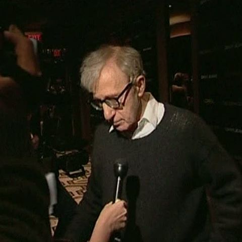 Regizorul Woody Allen ar aprecia o colaborare cu Carla Bruni-Sarkozy 