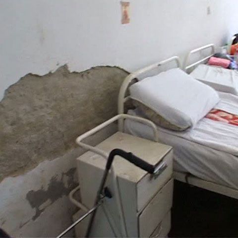 Centrul TBC de la Spitalul Judeţean Vaslui are 90 de ani şi nu a fost reabilitat niciodată