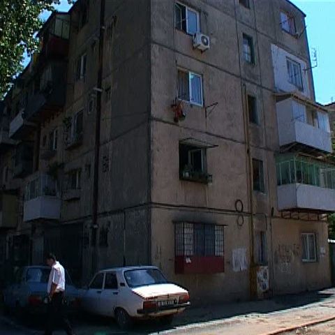 În Bucureşti, sunt la vânzare zeci de garsoniere ieftine 