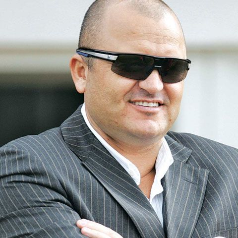 Patronul clubului Universitatea Craiova, Adrian Mititelu, audiat la Poliţie după o altercaţie 