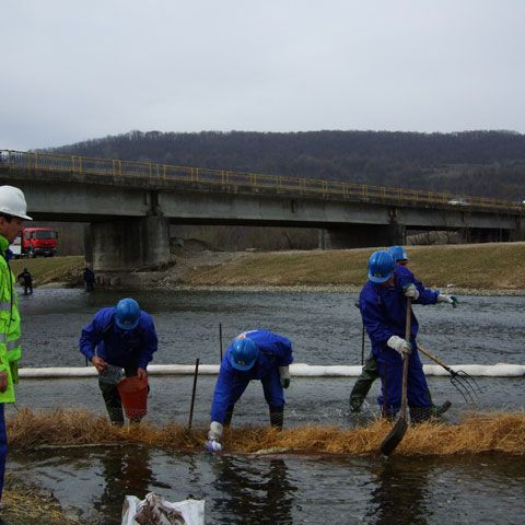 Poluare pe râul Argeş, în urma unui incident la staţia de tratare a apei Budeasa