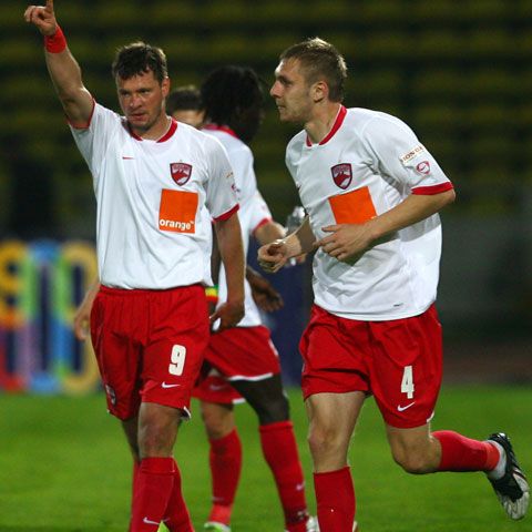 Dinamoviştii ameninţă că nu se vor pregăti dacă nu le vor fi plătite salariile restante pe 2 luni