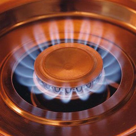 E.ON îşi reduce cu 26% investiţiile în România, anunţate la începutul anului, pe fondul crizei