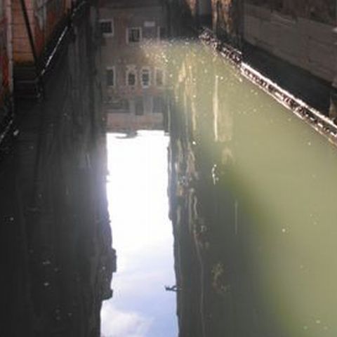 Două femei din Republica Moldova au murit înecate în Italia încercând să-şi salveze copiii