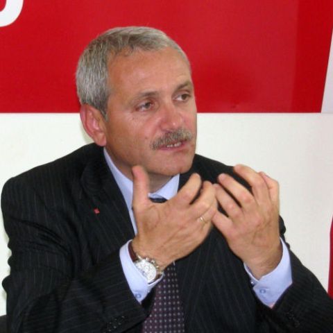 L. Dragnea: Emil Boc e mai capabil decât Nica? Sau Pogea decât Niţă? 