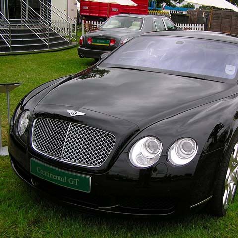 Vânzările de maşini de lux au crescut anul acesta