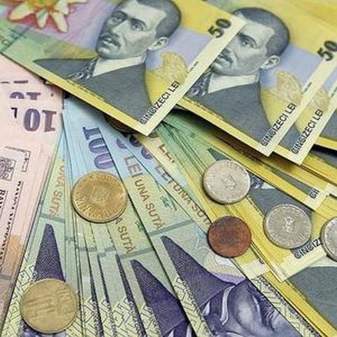 Leul fluctuează în apropiere de 4,2150 lei/euro, pe o piaţă liniştită