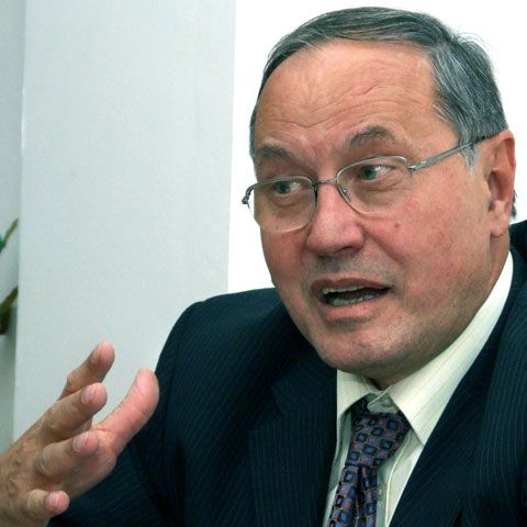 Mircea Toader: PD-L nu îi retrage sprijinul politic ministrului Monica Ridzi