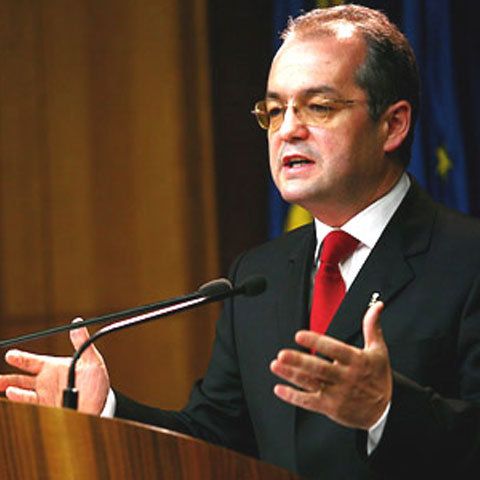 Emil Boc: În cazul Monica Iacob Ridzi se vor respecta legea şi procedurile legale