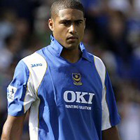 Anglia - FC Liverpool confirmă că s-a înţeles cu Portsmouth pentru transferul lui Glen Johnson