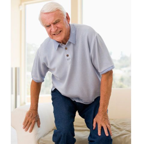 Aproape 10 milioane de români suferă de cel puţin o formă de reumatism