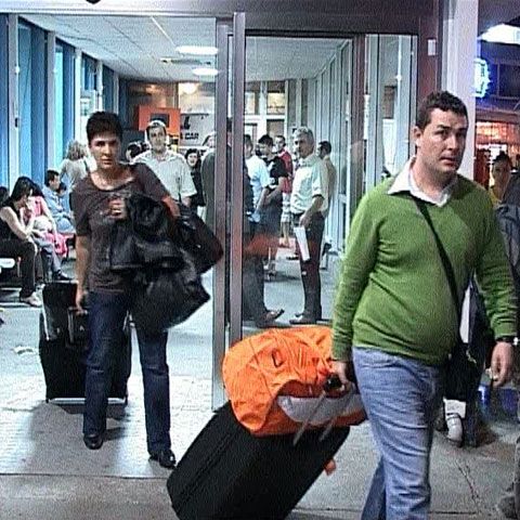 Compania aeriană Sky Europe va cere daune Ministerului Transporturilor pentru că nu a permis decolarea unui avion spre Viena