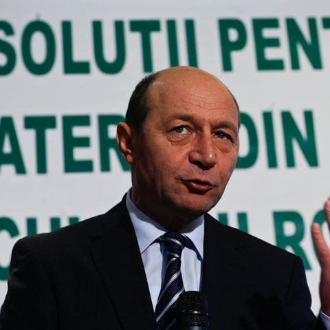 Băsescu: Există riscul major ca partidele politice să se confrunte cu o criză de reprezentativitate