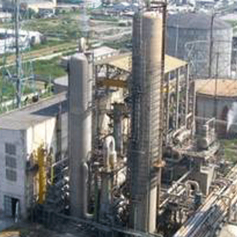 Un incendiu a izbucnit la Combinatul Azomureş după ce s-a spart o ţeavă de gaz