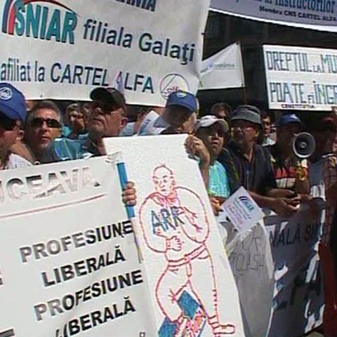 Sindicatul Naţional al Instructorilor Auto din România a spus că decizia ARR este nulă