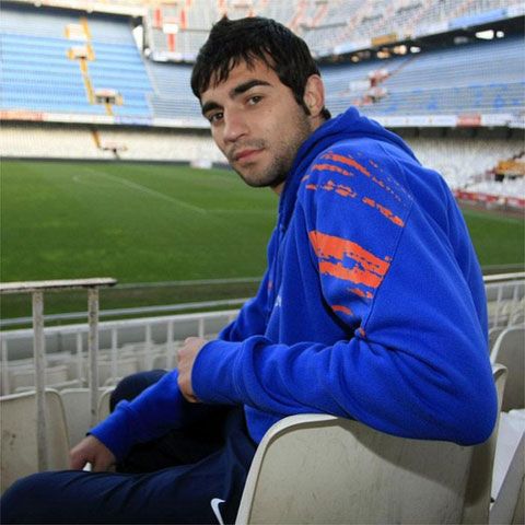 Real Madrid l-a luat pe Albiol de la Valencia