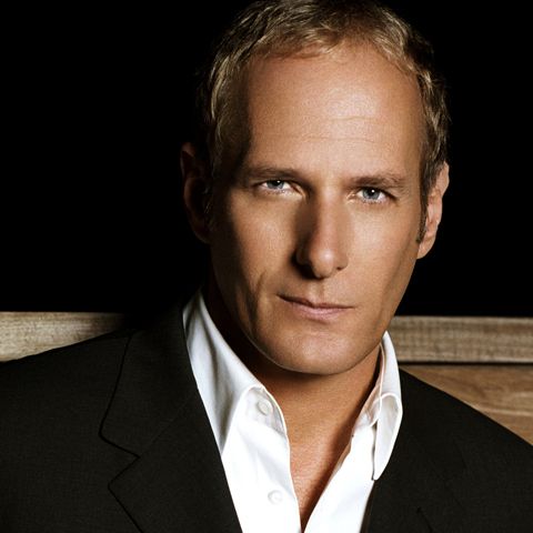 Bucureştenii îl pot vedea duminică concertând pe Michael Bolton 