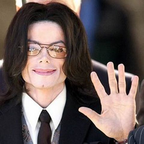 Un medic român la UCLA: Vedetele americane iau medicamente împotriva durerii, chiar dacă nu au nevoie